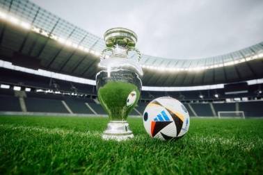 欧洲杯足球_adidas欧洲杯足球大盘点欧洲杯足球！