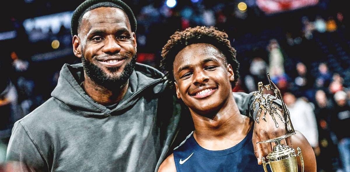 NBA篮球比赛_布朗尼被允许参加篮球比赛NBA篮球比赛，詹姆斯发表声明，父子同台，将成为NBA传奇