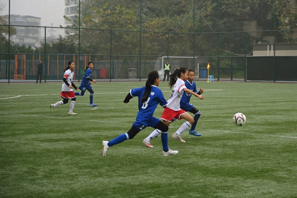 意大利甲组联赛_三河镇小学女足队夺得重庆市中小学校园足球联赛小学甲组亚军