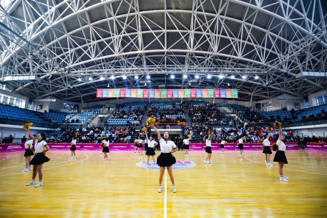 西班牙女子篮球联赛_赛出风采西班牙女子篮球联赛，新疆 “西域春杯”女子业余篮球联赛在呼图壁县举办