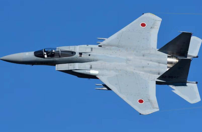 摩洛哥足球_中日宫古海峡斗法摩洛哥足球,歼-15舰载机雷达锁定日本战机,日本半夜开会紧急抗议!