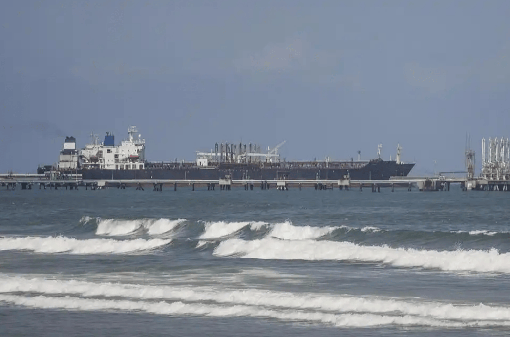 皇冠世界杯盘口_美军海上强权试探中国底线皇冠世界杯盘口，香港油轮被扣引发国际舆论，中方要如何应对？