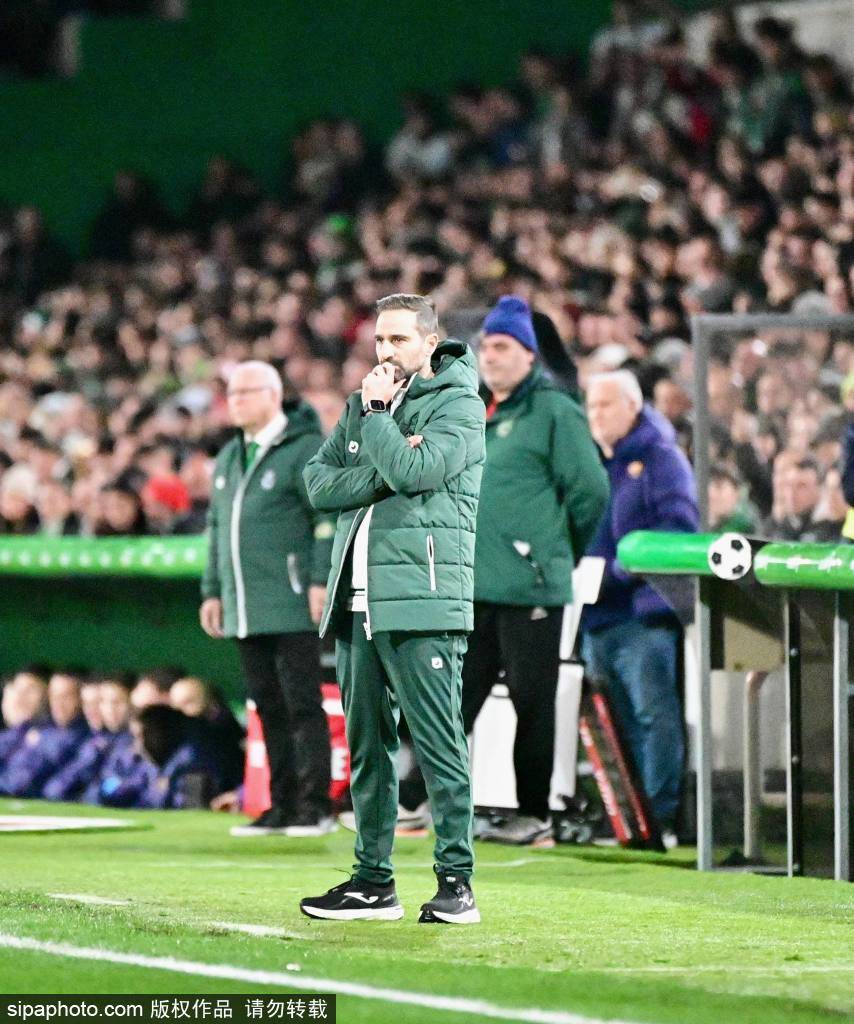 皇冠代理登3_巴萨半场落后！拉菲尼亚缺阵打乱部署皇冠代理登3，亚马尔进球被VAR判无效